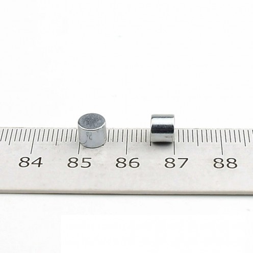 6x5 mm neodymium magnet (diameter 6 mm, thickness 5 mm)